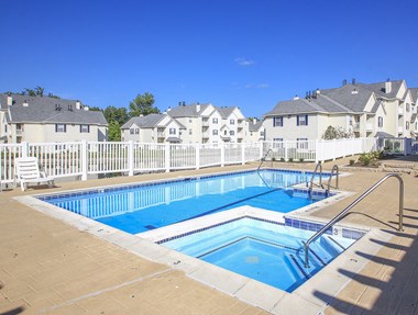 7000 Quail Lakes Dr. 1-3 Beds Apartment for Rent Photo Gallery 1